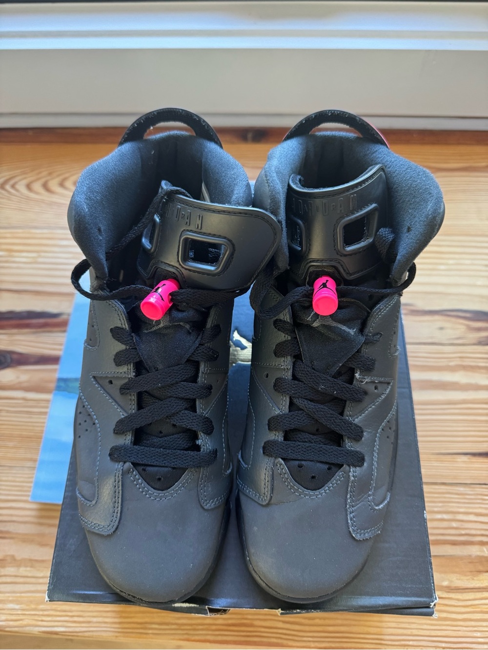 Jordan Kids Black High-Top Sneakers with Pink Lace Locks